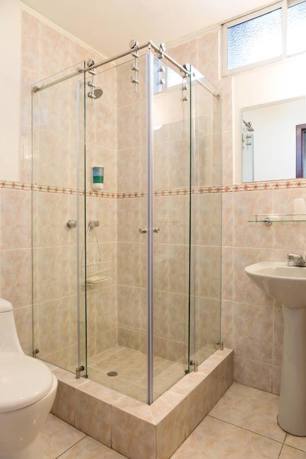 Suites Metropoli Кито Экстерьер фото